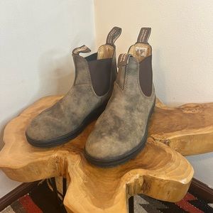 Blundstone Leather Chelsea Boot Size 4.5 (7.5 US Womens)